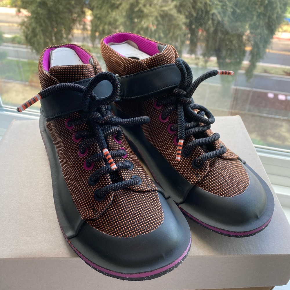 Camper beetle sports shoes, size 7, new with box
